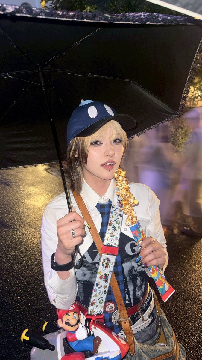 u_4qu4rius's tweet photo. 中途半端な、ブスが降臨 https://t.co/6fCbkG4QmM