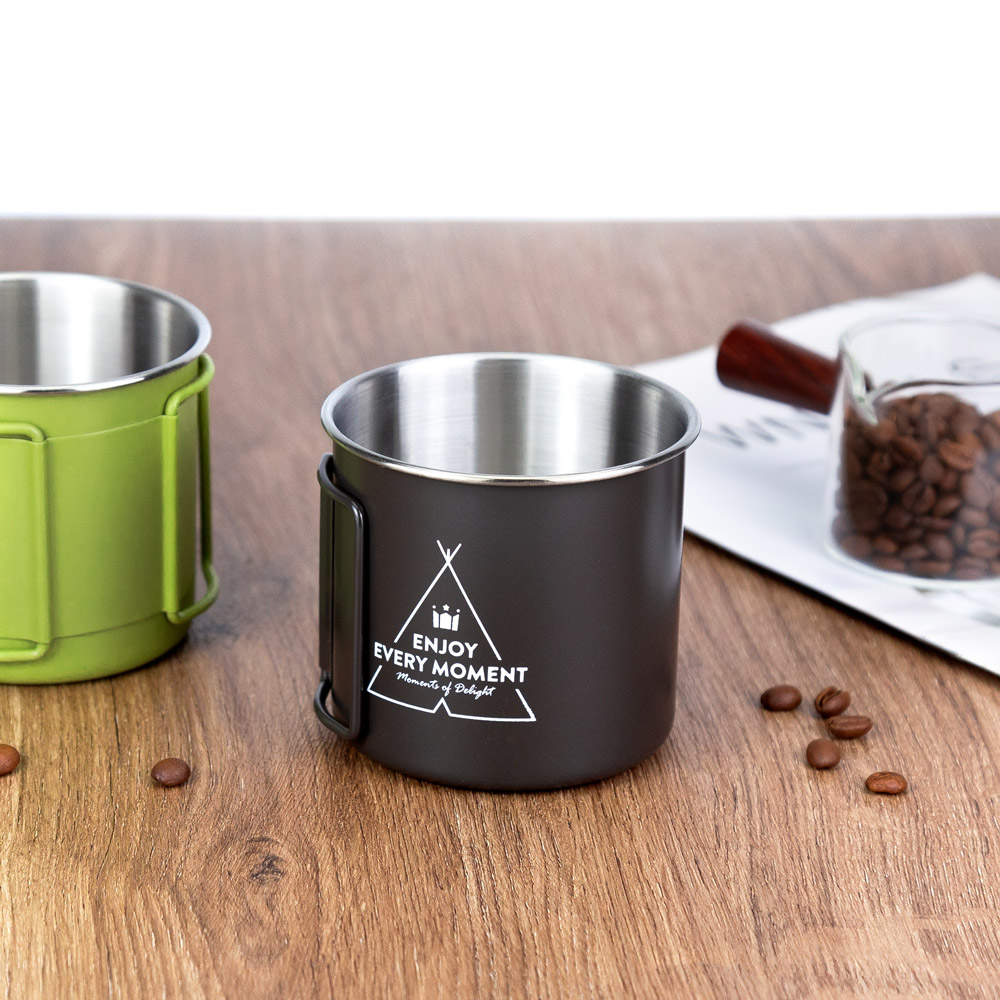 hoffeehouseware's tweet photo. Folding handle camping mug – 330ml SS304. Folds flat, packs small. Custom colors &amp; logos. Perfect for hiking, travel, BBQ.

📧 zelda@hoffee-houseware.com
🌐 https://t.co/uI933nwjRA

#campingmug #outdoor #custom #hoffeehouseware https://t.co/sgY9bmr5lW