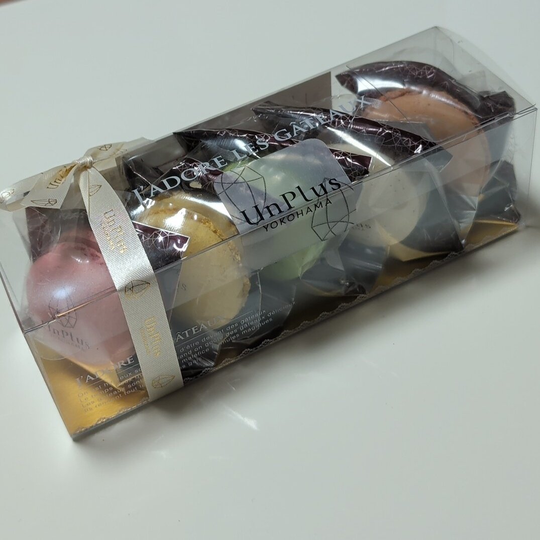 HiVolt_ZTMY's tweet photo. 横浜ありがとよ
UnPlusとSocoraのチョコは通販で購入👍️
現地ではお土産でマカロンをチョイス
ボンボンショコラは海外チョコレートブランドをチョイス
LA MAISON DU CHCOLAT
WITTAMER https://t.co/tgMc2gCSVR