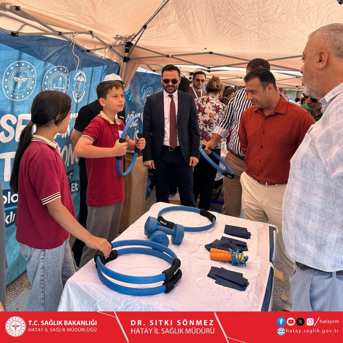 Antakyaism's tweet photo. Antakya’da “Sağlıklı Çocuk, Sağlıklı Gelecek” Etkinliği

Antakya İlçe Sağlık Müdürlüğü tarafından Gazi Paşa İlkokulu’nda düzenlenen “Sağlıklı Çocuk, Sağlıklı Gelecek” etkinliği, İlçe Sağlık Müdürümüz Dr. Ferdi Coşgun’un katılımıyla gerçekleştirildi. https://t.co/QFOraCGTBv