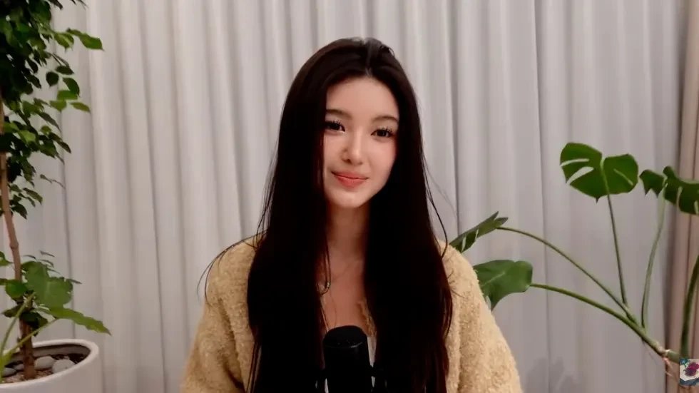 PopEmpirex's tweet photo. ADOR have applied to reduce their claim for Damages in Danielle Lawsuit from 40 billion Korean won to 30 billion. https://t.co/9X1ejvIoHn