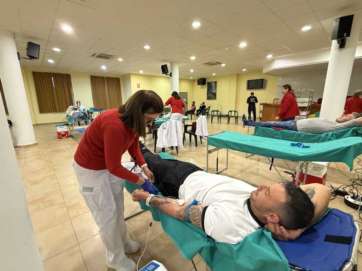 LaNuciaES's tweet photo. 🩸 Donación de sangre esta tarde en El Cirer. De 16:30 a 20:30 h, sexta donación de 2026.

Sanidad recuerda que “la sangre es más necesaria que nunca”.

🙌 Acceso libre, sin preinscripción ni carnet.

📰👉🏻 https://t.co/graDTd4Nod

#LaNucia #DonaSangre https://t.co/KJ9Q7CiL2D