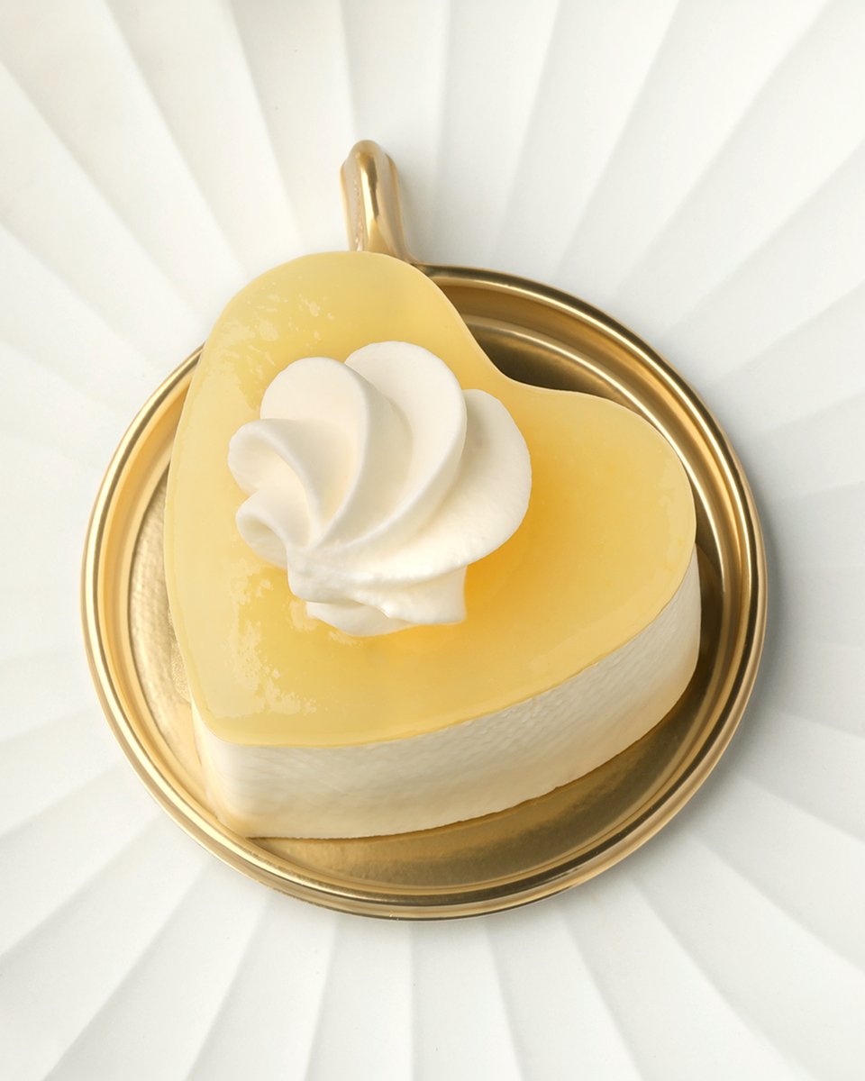 ecolecriollo's tweet photo. ＼可愛いハートに、爽やかレモン！／
季節限定【レアチーズ・シトロン】

濃厚でミルキーなチーズムースを、
甘酸っぱいレモンジュレが
爽やかに引き立てます。

レモンの余韻で、後味すっきり🌿
最後のひと口まで
軽やかにご堪能ください♪

※実店舗全店
※中目黒店・麻布台ヒルズ店は6月のみ https://t.co/xuNpEmLczC