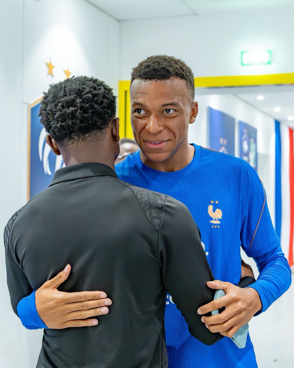 kyks_98's tweet photo. 🇫🇷 🤝 🇨🇮 https://t.co/T2VwTYj2Vx