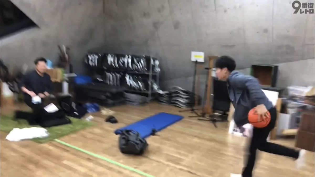 repeat_me05's tweet photo. トラベリングのプロ、
どこでスクショしてもブレまくっている https://t.co/NmzmMo8Z7z
