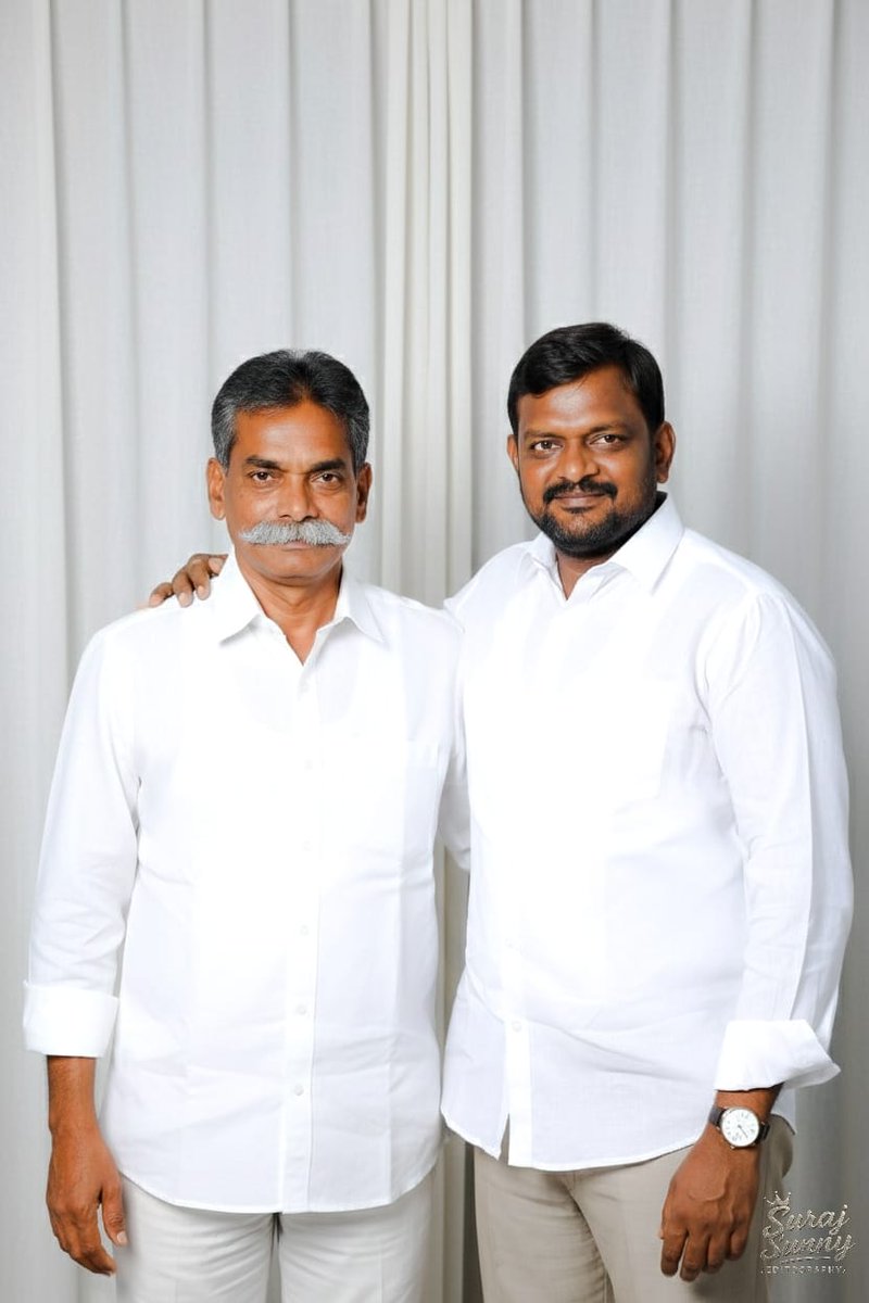 lbclbc511's tweet photo. ఈరోజు పుట్టినరోజు వేడుకలు జరుపుకుంటున్న గుంటూరు SC సెల్ అధ్యక్షుడు &amp; బాపట్ల జిల్లా నియోజకవర్గ పరిశీలకులు #శ్రీ_గెడ్డటి_సురేంద్రన్న_గారికి హృదయ పూర్వక జన్మ దిన శుభాకాంక్షలు అన్నయ్య....💐💐💐 https://t.co/0voHeBy9Z8