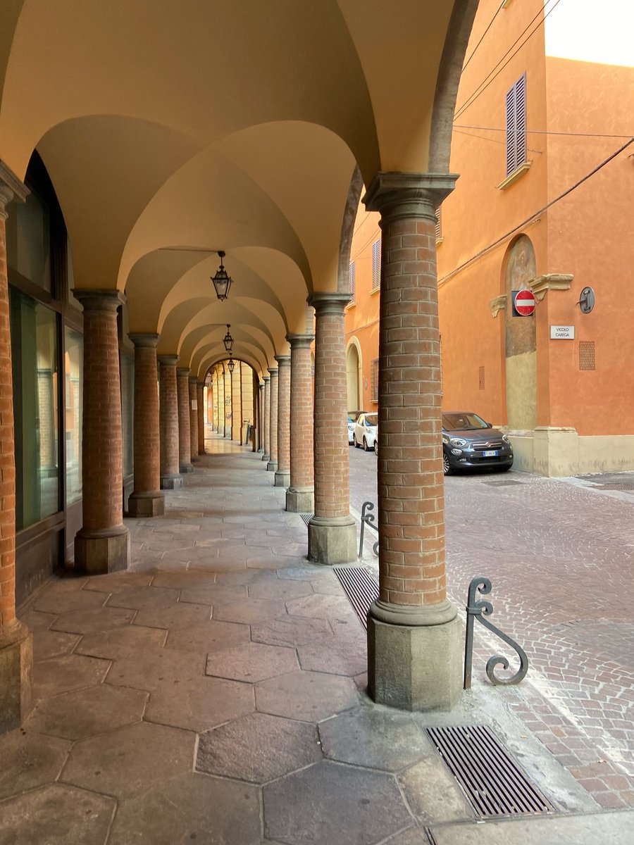 baCist_dev's tweet photo. The Porticoes of Bologna https://t.co/tfOoPAEA2z
