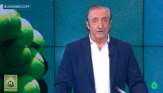 atresmediacom's tweet photo. #Audiencias I

🔝 @JugoneslaSexta sobresale este miércoles al alcanzar su 2º mejor dato del año, un 6,2% de cuota

📺 El informativo presentado por @jpedrerol es visto por 587.000 seguidores de media y 889.000 espectadores únicos

📊 Triplica a su inmediato competidor

👉 Y despunta en Target Comercial (8,5%)