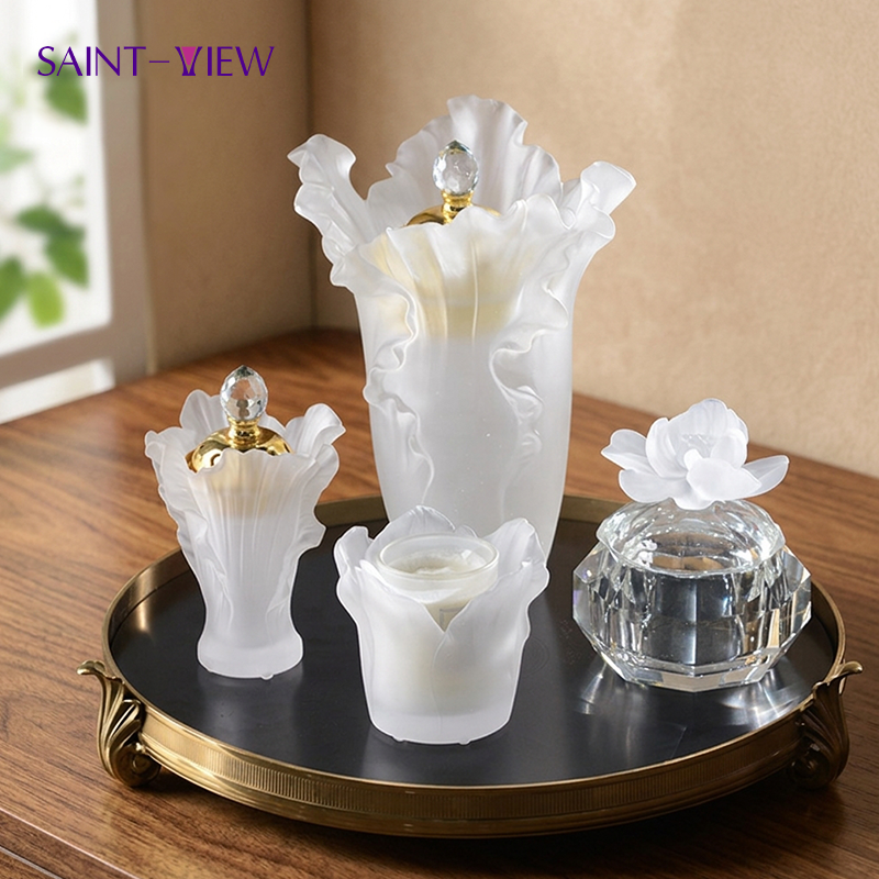 AnandaLu1's tweet photo. 🔥Color Showdown: Aroma Set
▫️White❄️:Soft matte translucent texture,brings pure minimalist elegance,perfect for bright&amp;clean European-style bedroom.
▫️Amber🍂:Gradient warm texture hue,filled with retro luxury vibe
#SAINT-VIEW #HomeDecor #Bedroom #LuxuryVanity #Handcrafted https://t.co/LqbgkjahOA