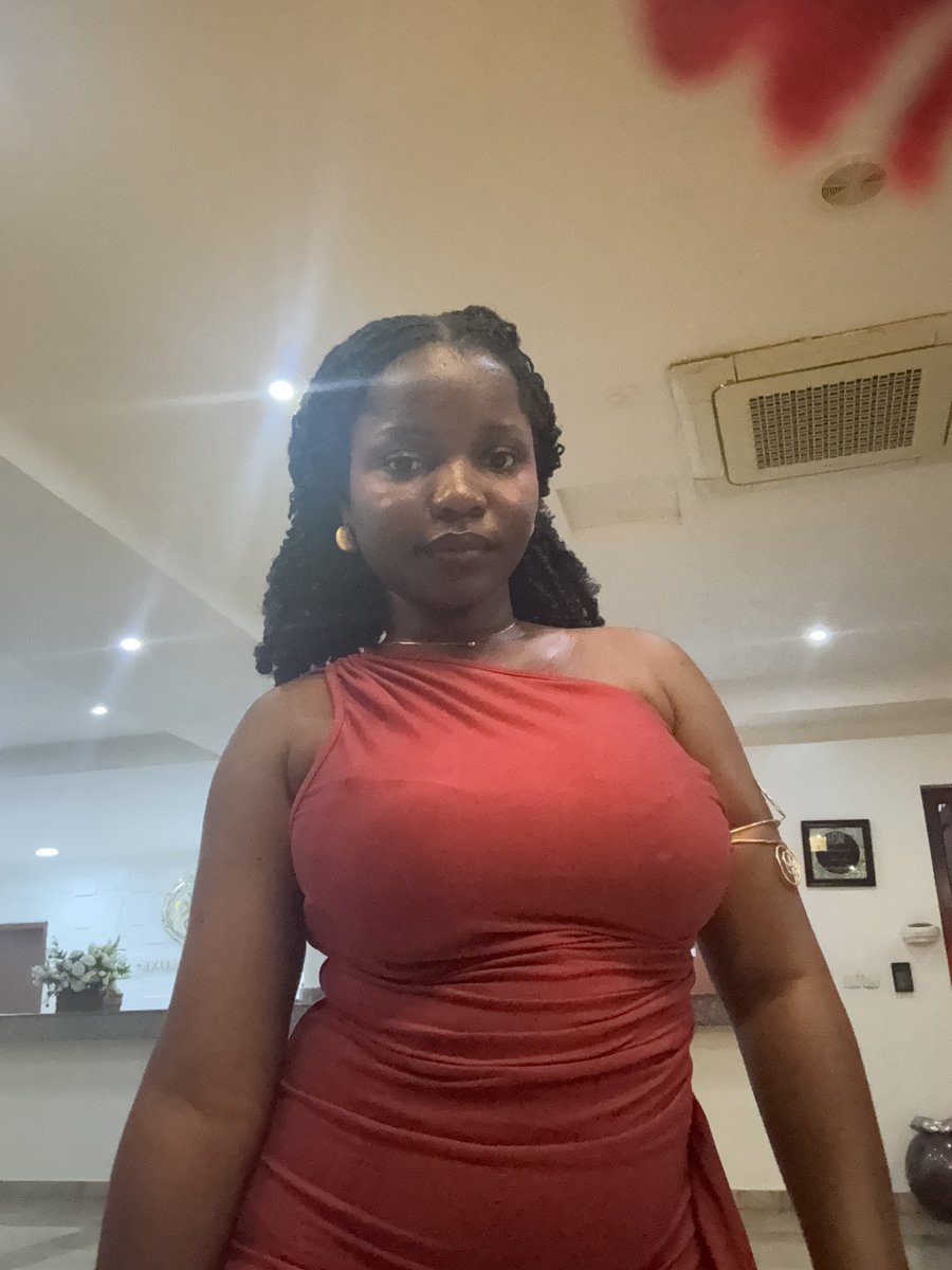 luwatofunmi's tweet photo. About last night ✨✨ https://t.co/9EQEOyTrTp