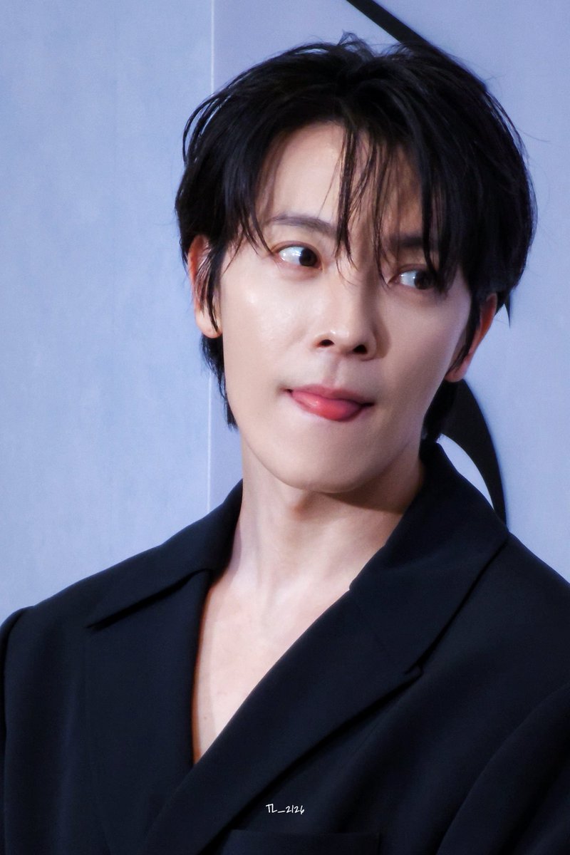 tl_2126's tweet photo. 20260528 Lancôme in Taipei

이떠해 혀 집어넣어 진짜... ❤️‍🔥❤️‍🔥❤️‍🔥❤️‍🔥
 @donghae861015

#동해 #DONGHAE #李東海 
#슈퍼주니어DnE #SuperJuniorDnE https://t.co/h9MsEOchRb