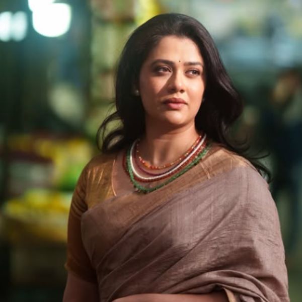 PerukkuE22141's tweet photo. Girija Oak Age, Biography, Wiki, Movies List, Date Of Birth
#girijaoak #girijaoak_fc #girijaoakgodbole #girijaoakgodbolefans #hellobachhon #hellobachhononnetflix #Jawan #Cinefry
https://t.co/8JrObAmaEc https://t.co/Dsi8E5Pi0H