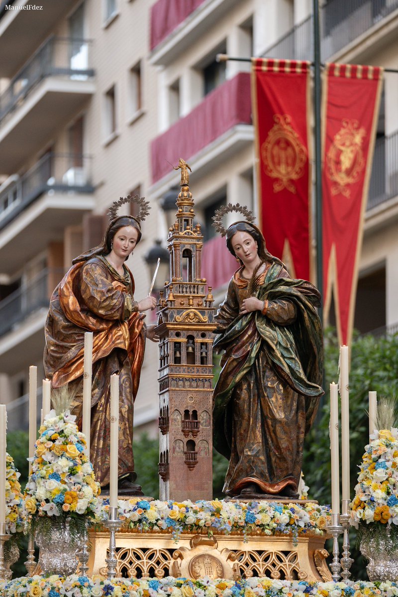 _ManuelFdez's tweet photo. Santa Justa y Rufina ya se pasean por Sevilla.

@HdadSanGonzalo https://t.co/BdigWPCByP