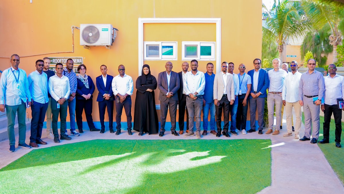 WHOSom's tweet photo. Meetings with the minister of @MoH_Somalia @DrAliHajiadam, partners, frontline health workers, &amp; @WHOSom’s teams reinforced a shared commitment to ending polio, expanding immunization, and reaching 700,000 missed children. #EndPolio #VaccinesWork https://t.co/SHuyd0u9bf