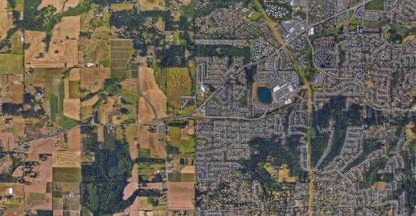VeteranNoob1's tweet photo. @NMachiavalli @guntherphx1 @LillianBelle2 Also, the photo in the original post pretty clearly shows it has, that's why the rural suburban divide is so sharp. You can visually see the greenbelt in the development patterns themselves. https://t.co/W7XWoBJaNu
