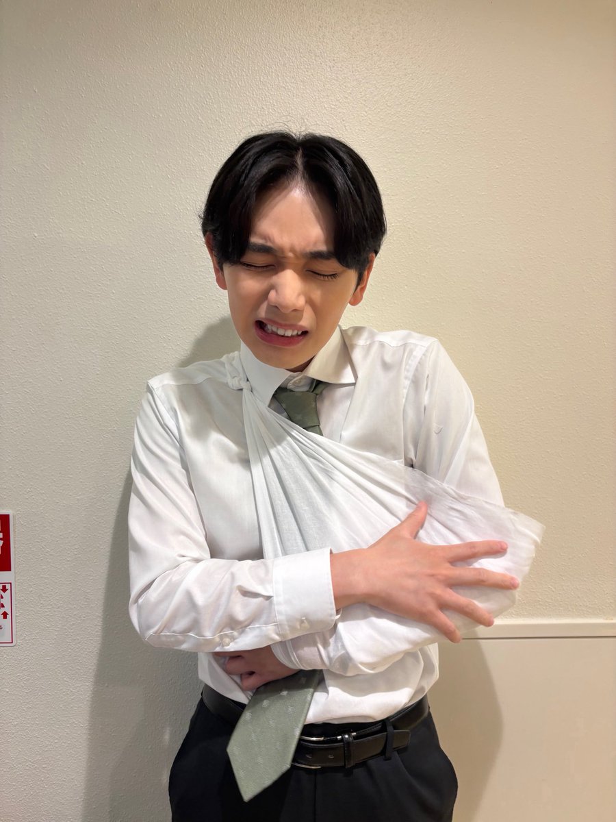 mikaiketsu2018's tweet photo. 📓#未解決の女 撮影日誌

交番時代に相談を受けた
母娘の想いに応えるため…

身体を張って
犯人を確保したデカ目くん(#宮世琉弥)💨

頑張りました🥲👏

🆓配信はまもなく終了👇
https://t.co/C2T6kMS438 https://t.co/BGajd91LHO