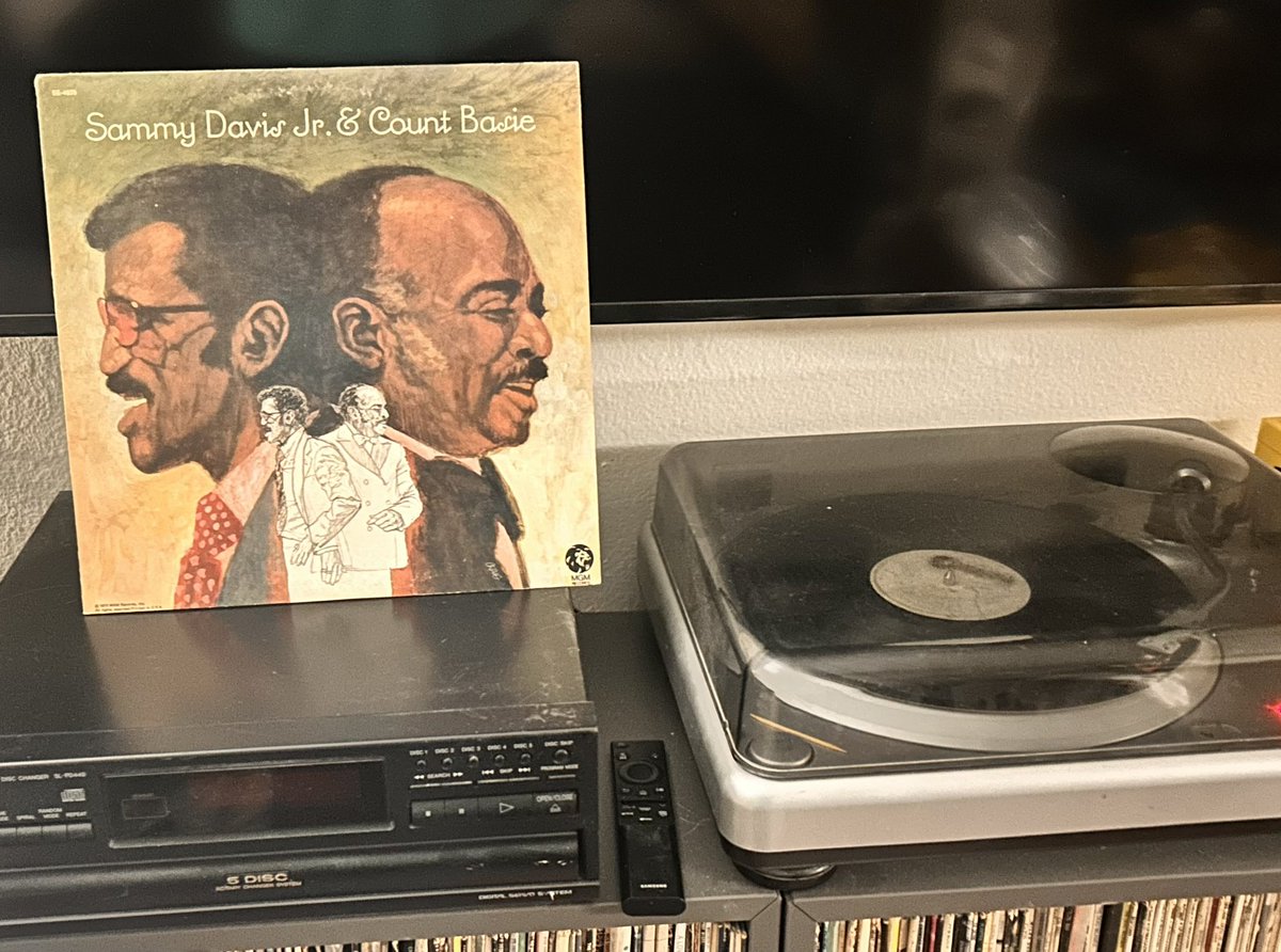 DailyTurntable tweet picture