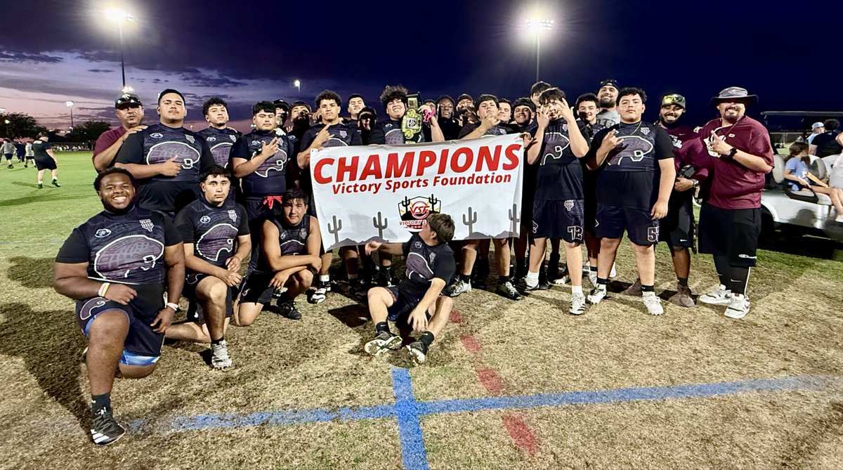 AndyMorales8's tweet photo. Desert View @DESERTVIEW_FB wins the overall Big Man Competition https://t.co/Z1JsmovCPp