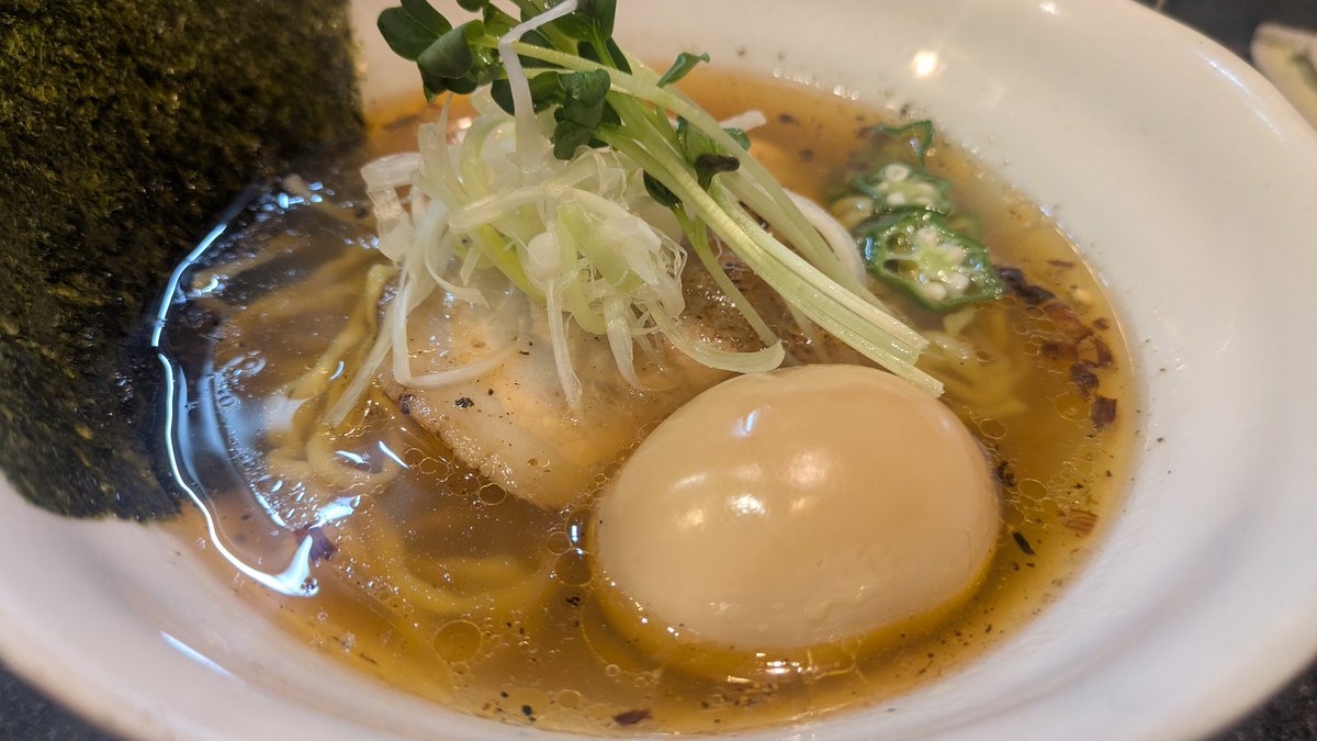 miroku_cat's tweet photo. 昨日はどうげんぼうずでワイワイというかヤイヤイ言いながら楽しくラーメン食べたぞ！！久しぶりに食べた塩そばがめっちゃ美味しかった✨
あと「カープは野球界の日本共産党」というアツい話も聞けた！！ https://t.co/METTsAX2TL