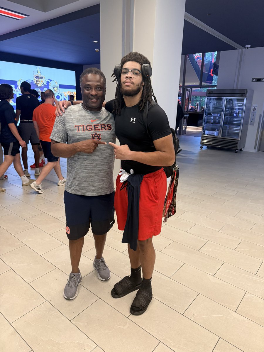 ZionMabry1's tweet photo. Had a great day of competing on #ThePlains @CoachLPorter @Coach_DVD @AuburnFootball @FlournoyCody @JerisMcIntyre @CHSREDDEVILS @TheUCReport @RecruitGeorgia @DemetricDWarren @InsideHashes @DexPreps @Alabama_Varsity @polk_way @CoachMabry1 @ChadSimmons_ @Hayesfawcett3 https://t.co/dxKRjaLHY9