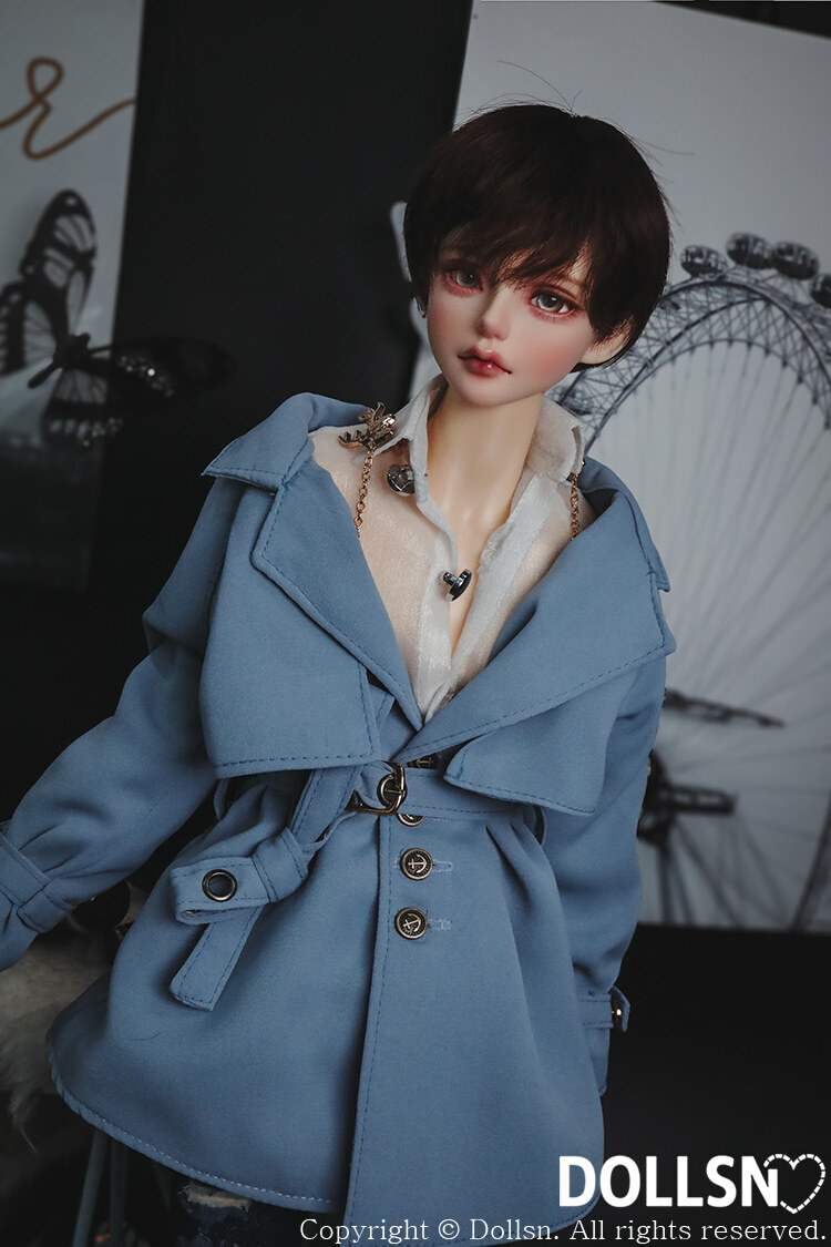 DOLKSTATION's tweet photo. 【即納情報】
Dollsnから『Andy DollOrange ver.』のご紹介です！
➡️https://t.co/mxzvxC01YT

少年らしい骨格の中に、端正で凛とした美しさが同居するドール。
きゅっと結ばれた口元や、すっきりとした端正な顔立ちが涼しげな佇まいを演出しています。
是非、お迎えください。 https://t.co/xDqGgIc2SV
