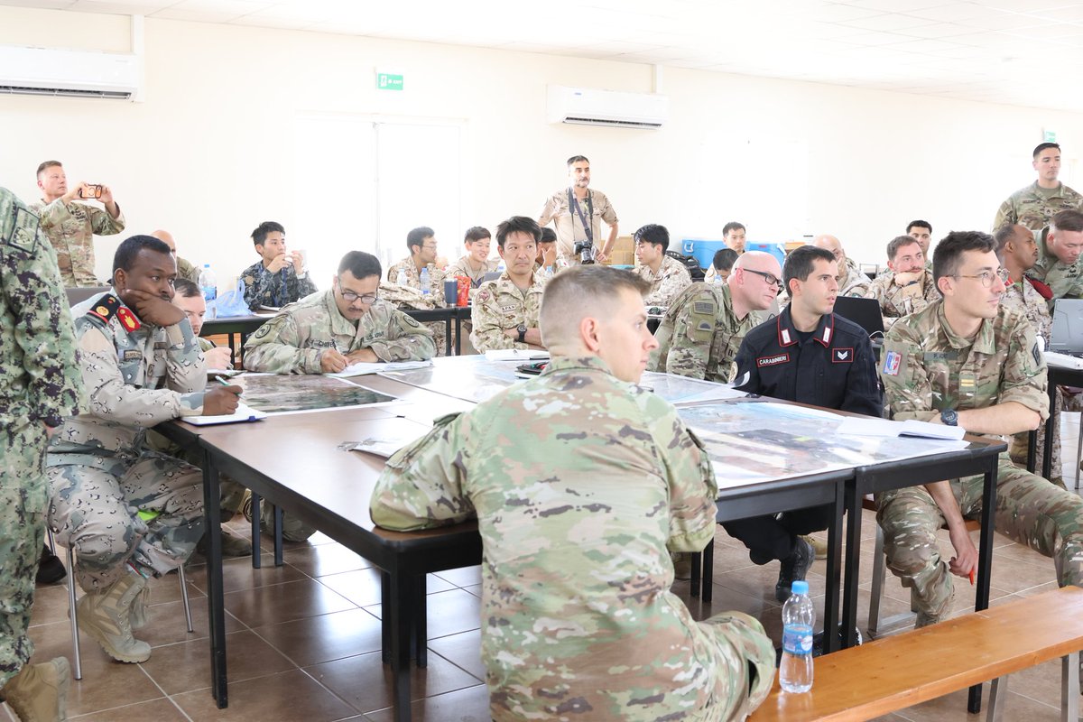 GCDJIb's tweet photo. La participation active de la Garde-Côtes Djiboutienne à l’édition 2026 de Bull Shark 26.2. Les phases de planification et des formations ont été réalisées au centre d instruction navale du camp de Doraleh.
https://t.co/D33RtVnUfd https://t.co/a0NTtTUw1j