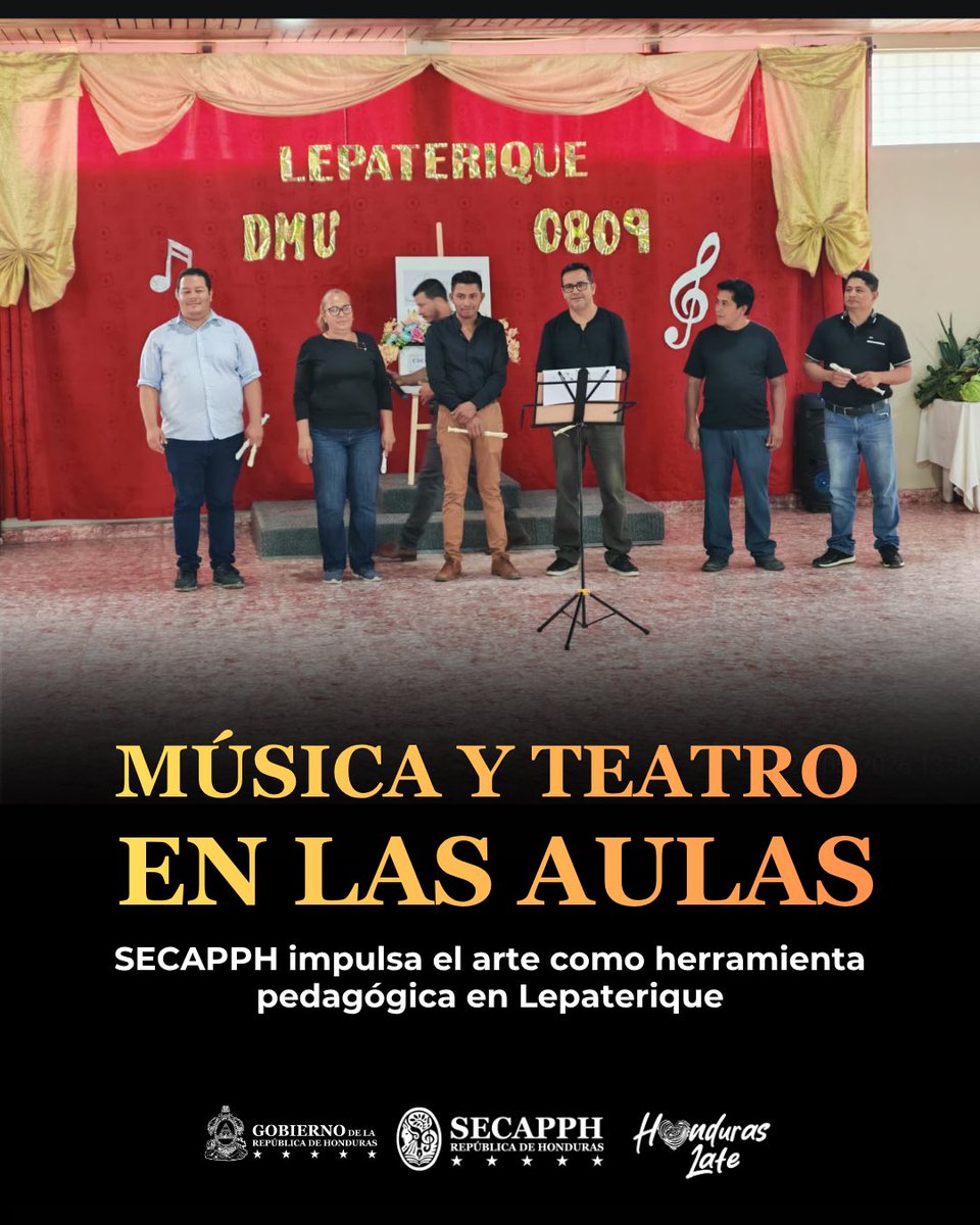 SECAPHN's tweet photo. La Secretaría de las Culturas, las Artes y los Patrimonios de los Pueblos de Honduras (SECAPPH), a través de la Dirección General de Formación y Educación Artística (DGFEA), desarrolló una Capacitación Intensiva en Música y Teatro en Lepaterique, Francisco Morazán, beneficiando a docentes del nivel básico del sistema gubernamental.

Durante tres días de formación, las y los participantes fortalecieron sus conocimientos en pedagogía artística, adquiriendo herramientas para la enseñanza de la música, la expresión corporal, la voz, la dicción y la improvisación teatral.

Como resultado, los docentes conformaron un coro, realizaron presentaciones musicales y desarrollaron escenas teatrales enfocadas en la prevención de la violencia familiar, demostrando el valor del arte como herramienta educativa, de sensibilización y transformación social.