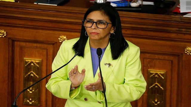 NEWSPOPFFF's tweet photo. #Venezuela_acting_President_Rodriguez_arrived_in_India

Venezuela’s acting President Rodriguez arrived in India for 5-day working visit....

Venezuela’s Acting President Delcy Rodriguez arrived in India on Wednesday for a five-day working visit, during which she will hold wide-ranging bilateral discussions with Prime Minister Narendra Modi and other senior Indian leadership, including External Affairs Minister S Jaishankar.

According to the release, the Ministry of External Affairs (MEA) said that the visit is from June 3 to June 7.
#venezuela #Rodriguez #India #newspop