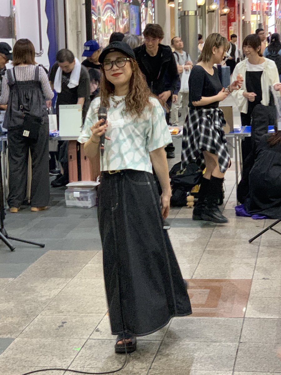 daguoli_1221_'s tweet photo. 2026/6/3 難波センター街商店街 街中ストリートライブLIVE EFFECT 梶有紀子
#難波センター街商店街 #Alldemade #宇佐美みお #YES佐藤栞 #梶有紀子 #LIVEEFFECT https://t.co/nLVzIi69sz