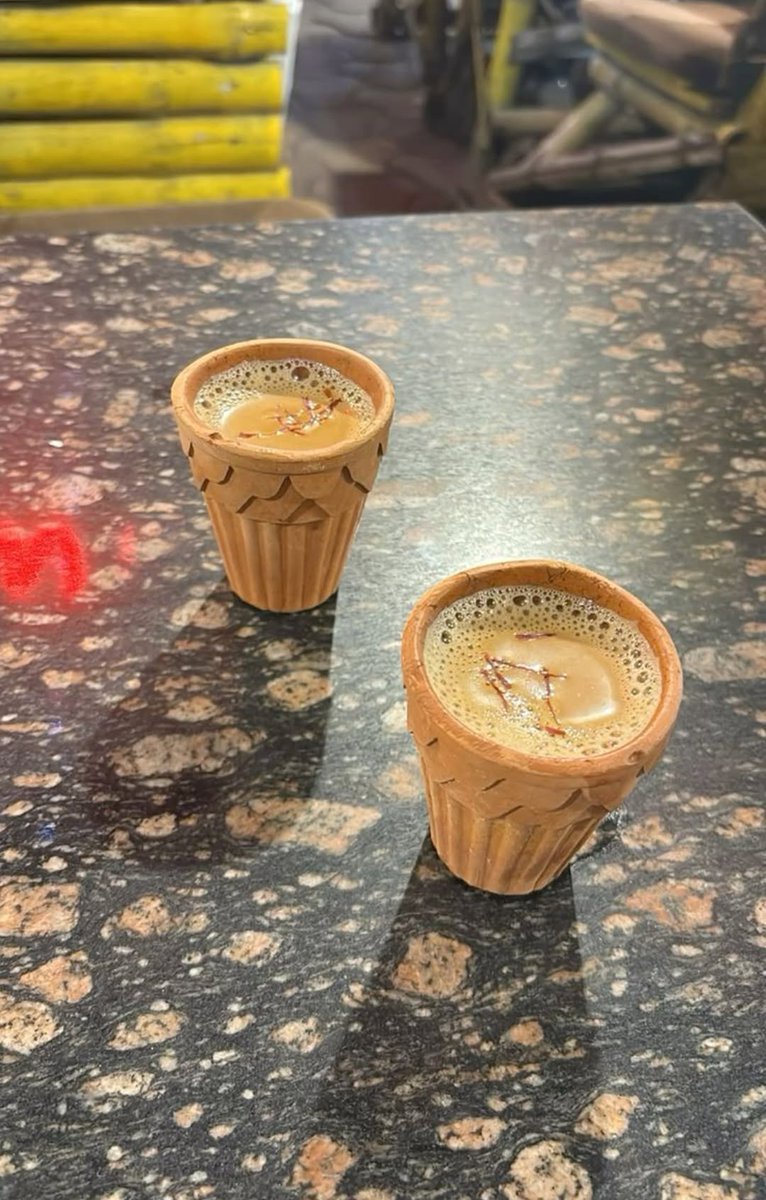 MrShiva__'s tweet photo. सुबह का समय और चाय ❤️
गर्मी कितनी हो चाय चाहिये तो चाहिये 🔥✨
#GodMorningThursday https://t.co/Xd7LS0lUHR