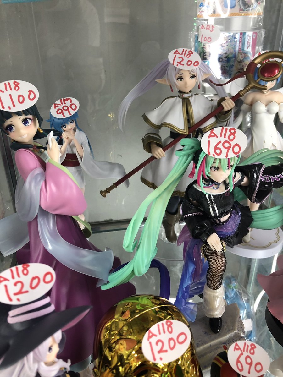 ☆A118ケースに入荷しました!! フィギュア各種 ・クレヨンしんちゃん