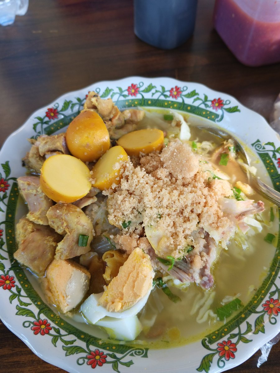 at_prastya's tweet photo. Semangkuk kenikmatan.

Soto definisi murah dan enak. https://t.co/nQH3qAPJYW