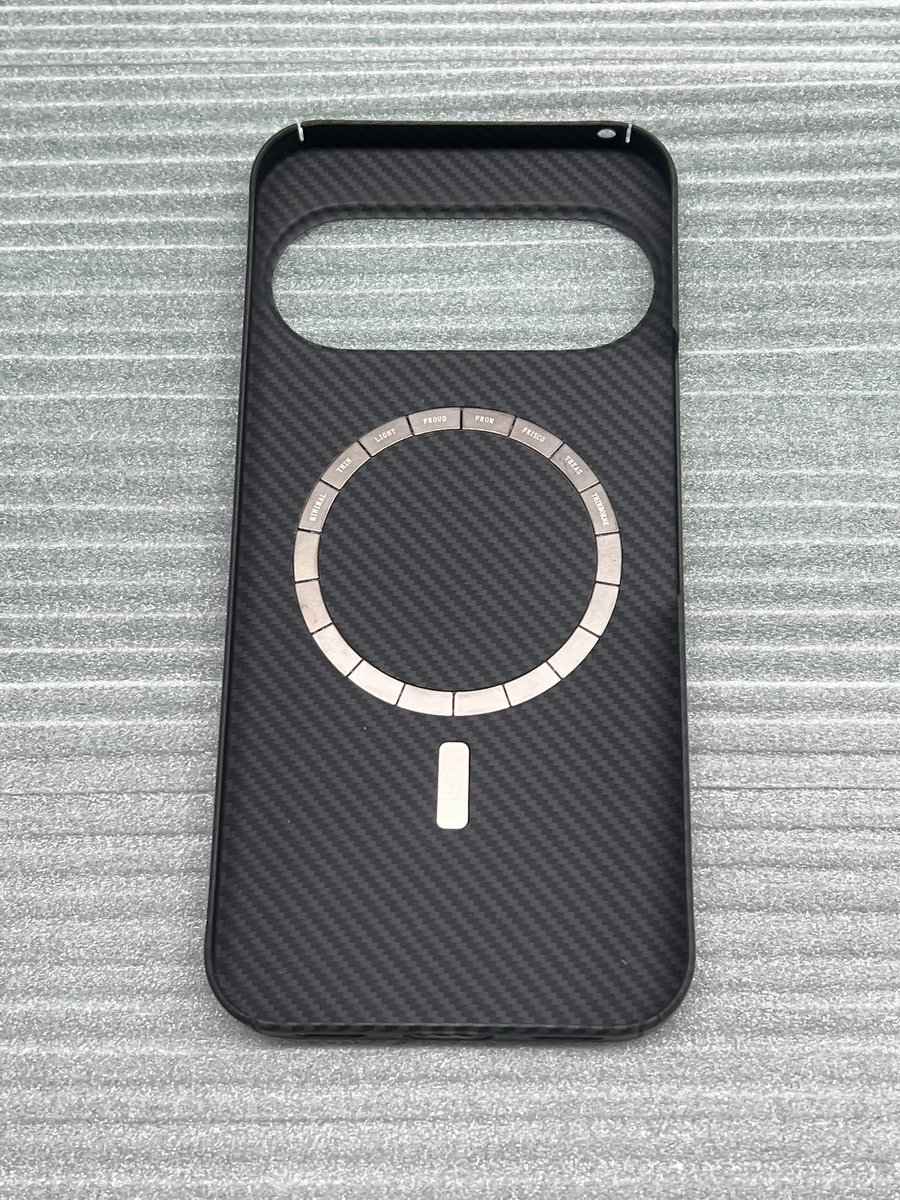 thinborne's tweet photo. Here is #pixel11 case ! https://t.co/KD435Uzfl8