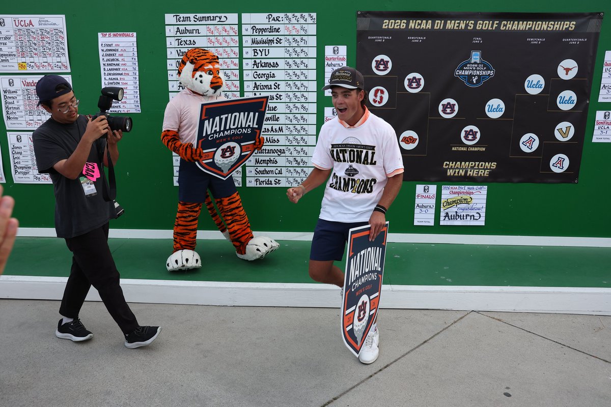 AuburnMGolf's tweet photo. It sure is great to be an Auburn Tiger 🐅 https://t.co/iDN8ljUTaF