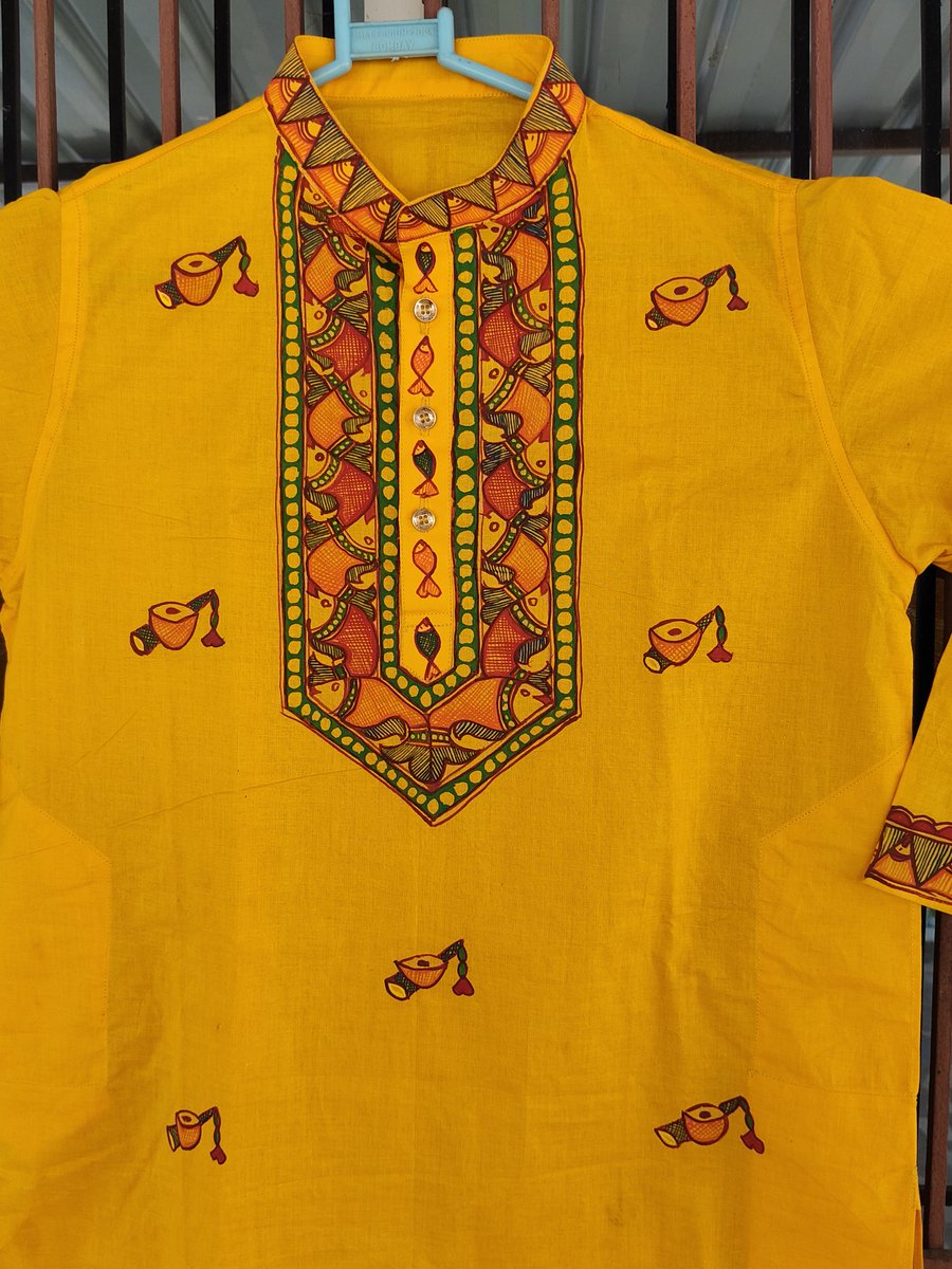mithilakritihub's tweet photo. Jenau special kurta 
Barua ke lel
👉Cotton stitched kurta with the theme of jenau.
👉Paag
👉Dopta with mithilaart.
#threadceremony #mithilapainting #artofmithila #mithilaculture #mithilaarts https://t.co/wCdmOsOvjh