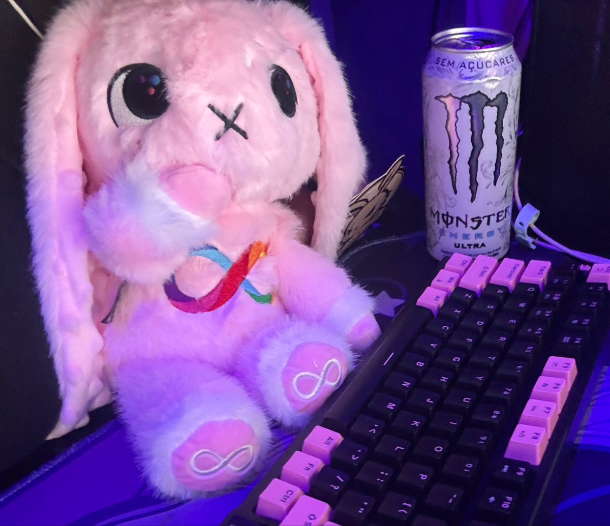 otsuukiui's tweet photo. Little baby I received in the mail today <3 
SHE’S THE CUTEST IM IN LOVE !!!!!! 
(Also new keyboard MWAHAHAHA) https://t.co/uXWYbwVnYv