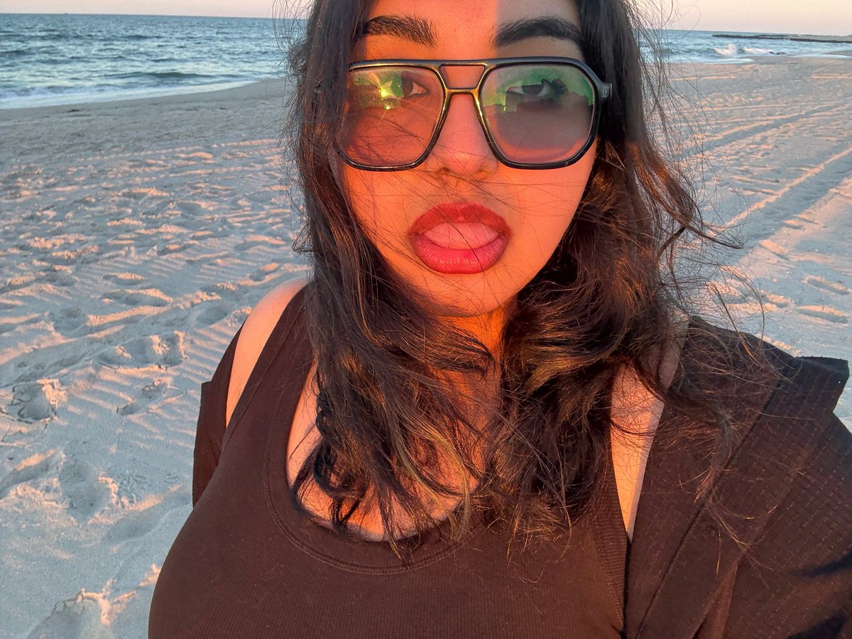 ithinkiami's tweet photo. beach https://t.co/z2l3KJ1hN9