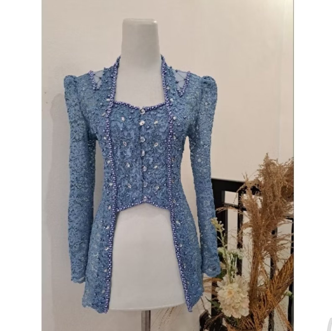 syaxja's tweet photo. Kebaya untuk wisuda atau kondangan

Kebaya janggan
https://t.co/Y2O6dI1RS0
Kebaya tunik
https://t.co/hYT9fpF79a
Kebaya crop
https://t.co/UgyqKBNLXv
Kebaya encim
https://t.co/ut8H0xcT7k https://t.co/wKqG8K1T2Q