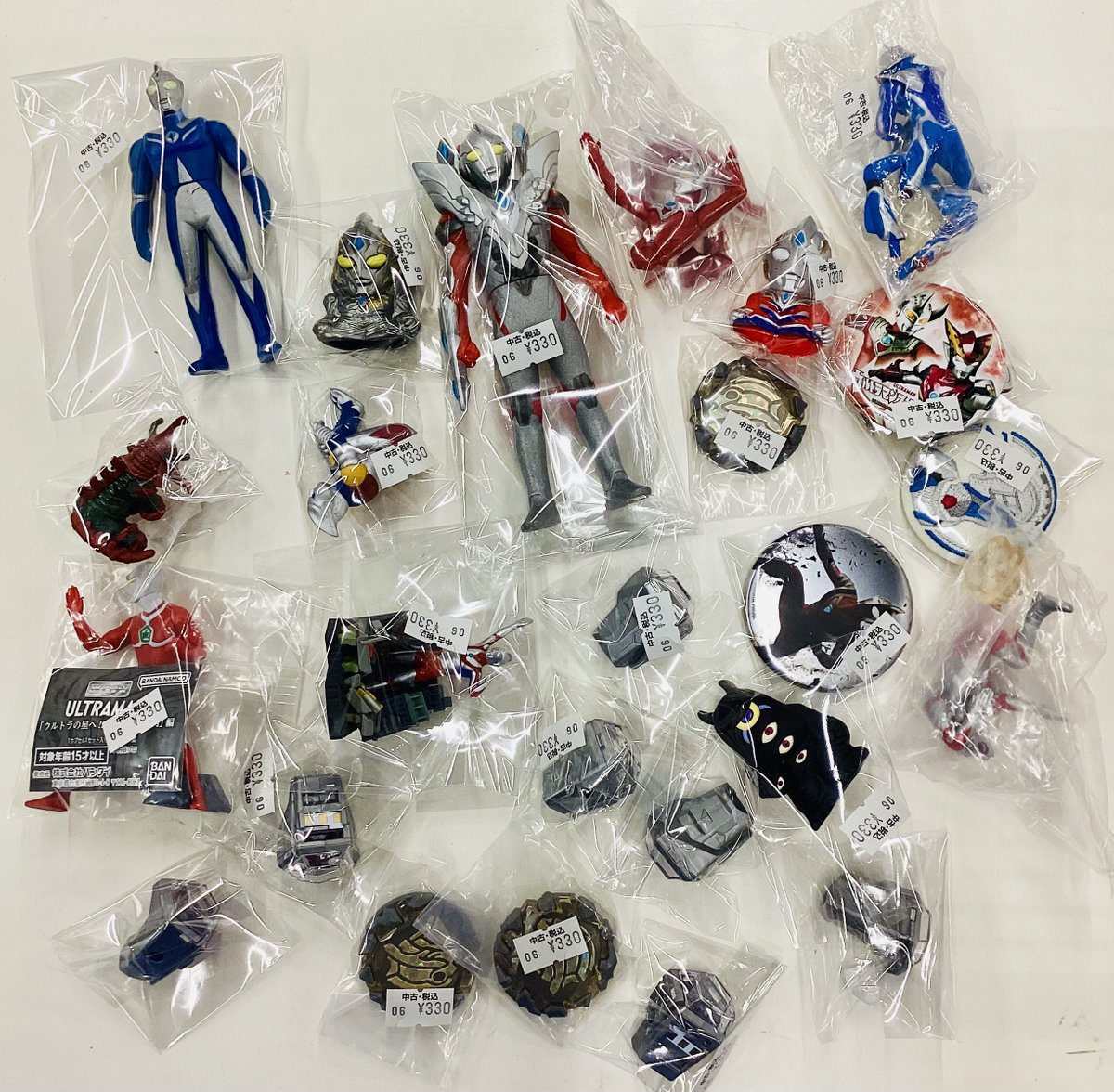 ウルトラマングッズ多数入荷しました♪ 3階アウトレットコーナーにて 
