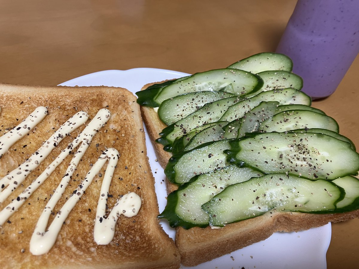 moruhiro's tweet photo. 子供の頃から1番好きなサンドイッチは🥒だけのやつ🥪
トーストサンドが好き🫶 https://t.co/Tvxt9Whh7p