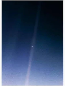 LordOfBalance's tweet photo. @elonmusk @brivael Pale Blue Dot. https://t.co/wfnnLgIS45