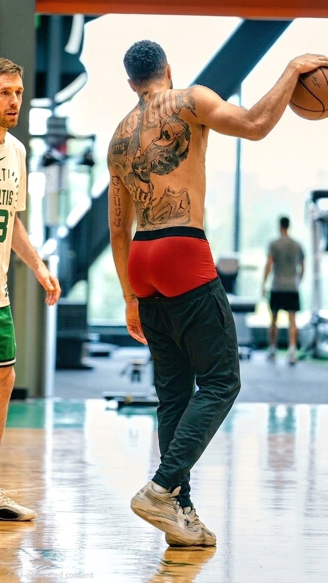 paztlyfe0's tweet photo. Jayson Tatum Warming up 😍🍑🍑 https://t.co/ehk1P2Ps7Z