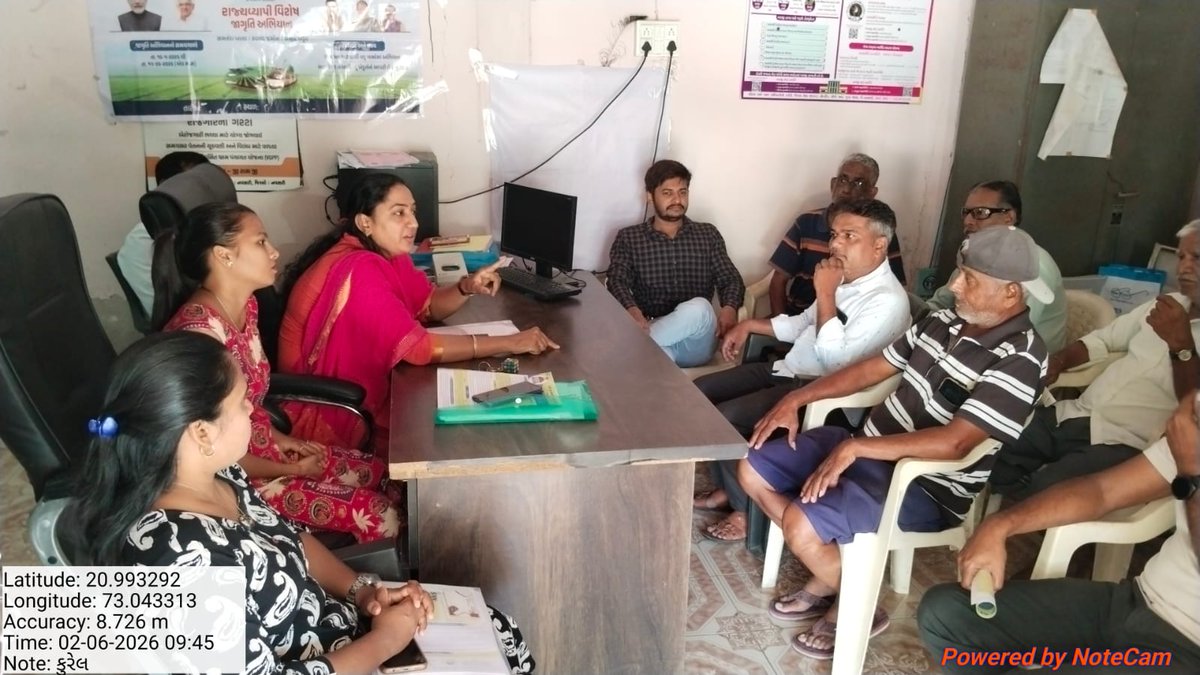 DAO_Navsari's tweet photo. 🌱 નવસારી જિલ્લામાં નવસારી તાલુકાના ઉગત, કુરેલ,ઓણચી તેમજ અન્ય ગામોમાં ‘ખેત બચાવ અભિયાન’ અંતર્ગત ખેડૂત જાગૃતિ કાર્યક્રમ યોજાયો. ખેડૂતોને જમીન સંરક્ષણ, સમતોલ ખાતર ઉપયોગ અને પ્રાકૃતિક ખેતી અંગે માર્ગદર્શન અપાયું.
🌾 ખેત બચાવો • ખેડૂત બચાવો • ભવિષ્ય બચાવો https://t.co/fOlIfqK7wT