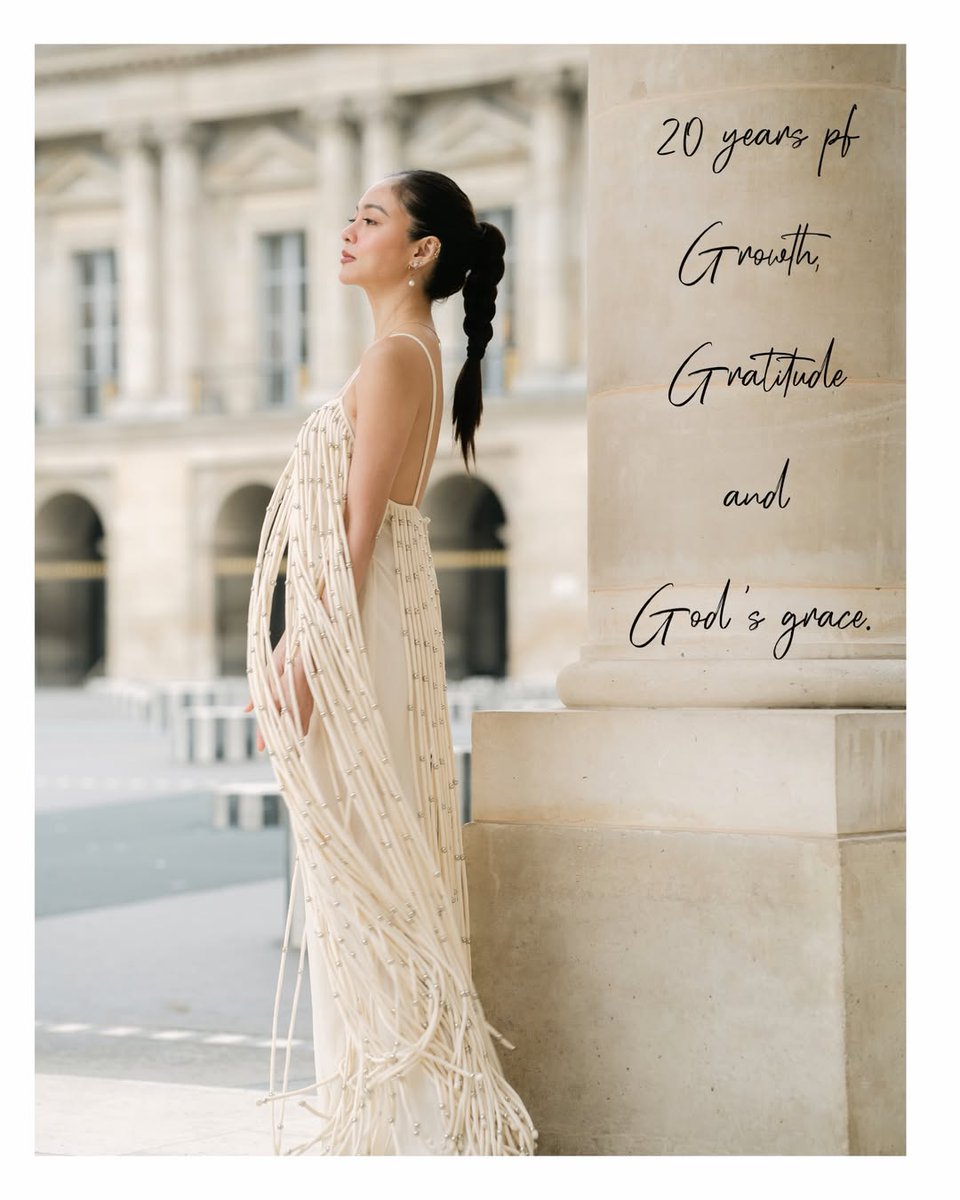 cebudailynews's tweet photo. 'CHEERS TO 20 YEARS' ✨

LOOK: Cebuana actress Kim Chiu marks her 20th year in showbiz, looking back on how her life was transformed through prayers and perseverance.

“Back then, some of those prayers felt impossible. And yet, years later, here I am. Living the life I once prayed so hard for,” part of her caption reads.

She also thanked her family, friends, and fans for their continued love and support throughout her two-decade career.

“I always say this, but it’s true: Kung may sobra pa sa salitang ‘SALAMAT,’ yun po ang gusto kong sabihin sa inyong lahat,” she wrote. | 📷: chinitaprincess/ IG via Neil Povadora #CDNDigital