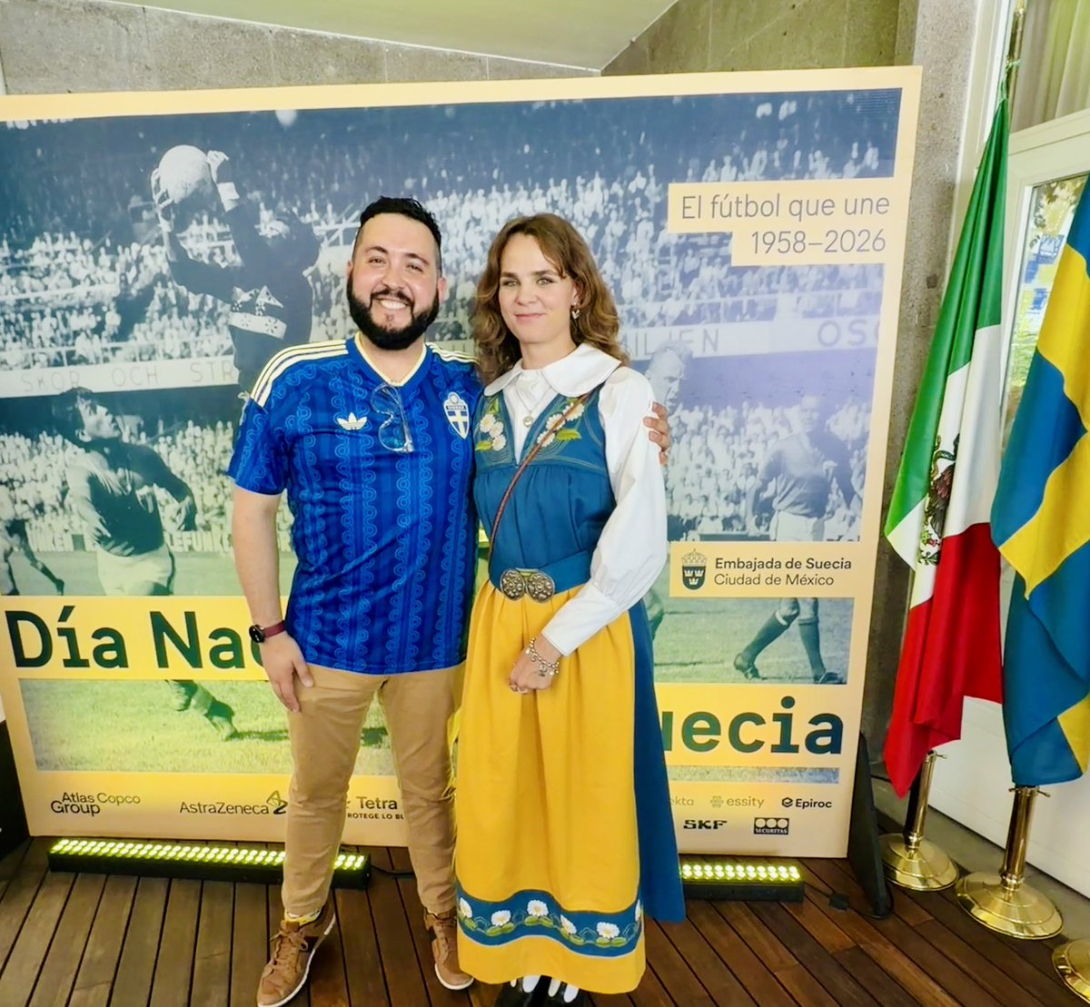 Imphetus's tweet photo. Nuestro día nacional es el 6 de junio , lo adelantamos unos días este año, VIVA MÉXICO, VIVA SUECIA Y VIVA LA UNION EUROPEA https://t.co/ytG4gDZLM5