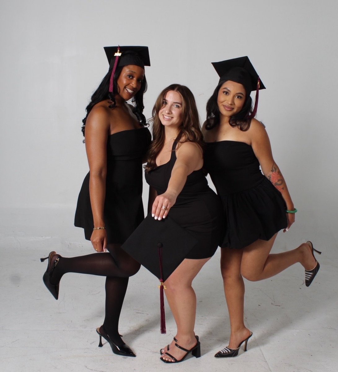 angiethehomie's tweet photo. My opps got no degrees only birth certificates #smd #imouthere https://t.co/QrCCQ9MZ2e