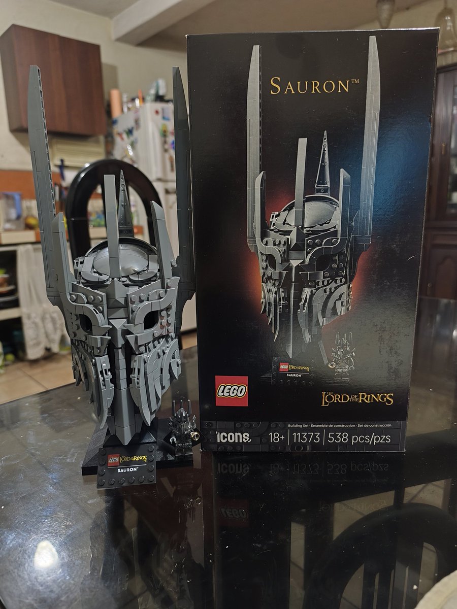 meelsdc's tweet photo. Este fue uno de mis regalos y como obviamente no tengo autocontrol, tocó armarlo de una. https://t.co/9PdC4XXV3f