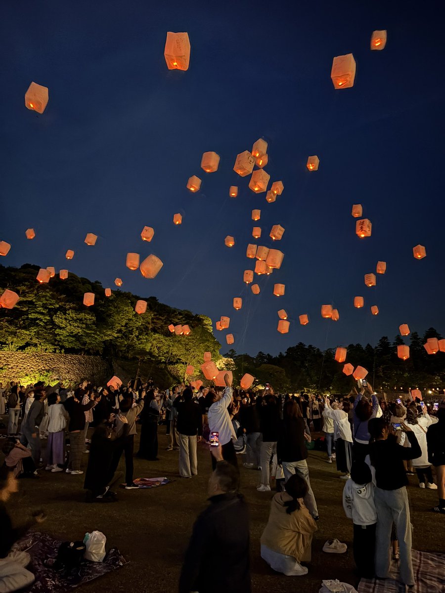 kei_49_'s tweet photo. こんにちは！

21時からTikTok LIVEします。

ついに明後日から
　　　LUMINA SKY LIVE FES
　　　　　　　　　　が開催されます✨

僕も現地にいますので予定の空いてる方是非遊びに来てください。
関西最��級ですよ‼️

※来てくれる方DMください。
会えるように調整したいと思いますので！ https://t.co/al3tJ9rGMy