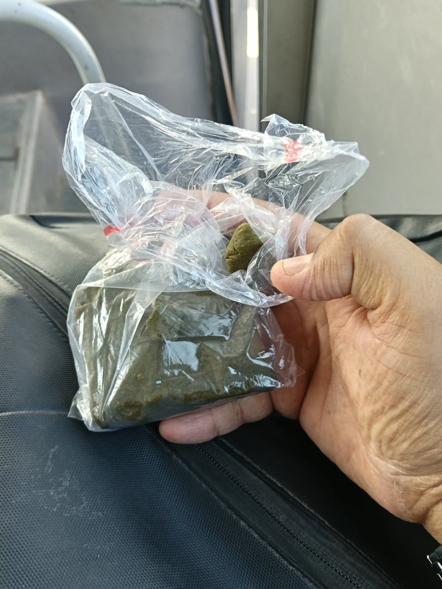 Atharxtweet's tweet photo. Bob Marley, Oo Oooo Ganja Ganja. https://t.co/EOMzaGwANO