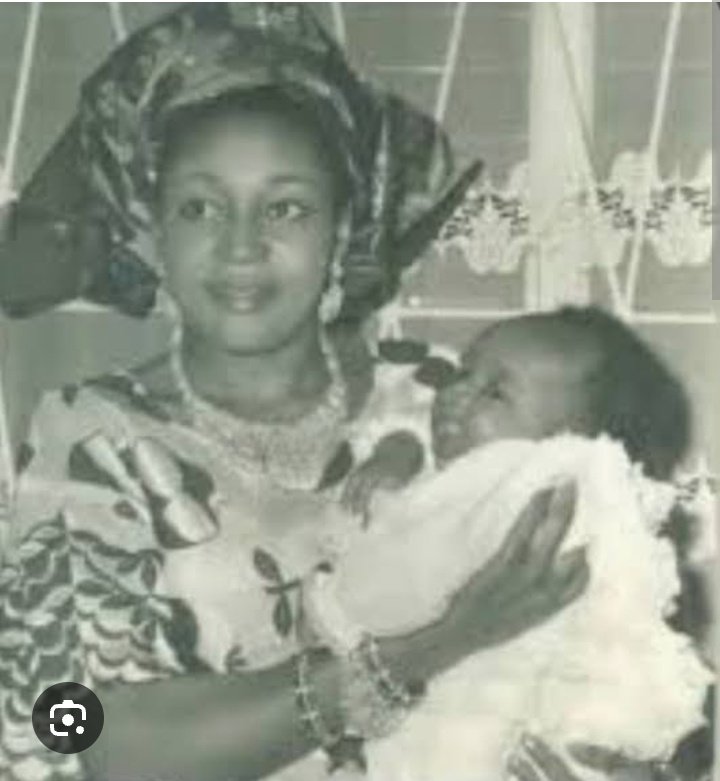 JChizobaVincent's tweet photo. Today June 4 In Nigeria History 

The most significant event in Nigeria on June 4 is the 1996 assàssination of Alhaja Kudirat Abiola. 

She was shot by gûnmen in Lagos while advocating for the release of her husband, detained President-elect Moshood Abiola, becoming a martyr for Nigerian democracy.

A timeline of key developments surrounding her death includes:

1996 (June 4): Kudirat Abiola and her driver were ambushed and killed near the 7-Up depot/bus stop in Ikeja, Lagos, by operatives linked to the military regime of General Sani Abacha.

1998 (June 8): The military dictatorship effectively ended following the in-custody death of General Sani Abacha.

1998 (July 7): Her husband, MKO Abiola, died in custody under suspicious circumstances.Her legacy paved the way for the Fourth Republic, and June 4 remains a day of national remembrance for her sacrifices to restore democratic governance in Nigeria.